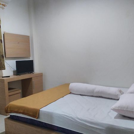 Grha Raf Homestay Makale Kültér fotó